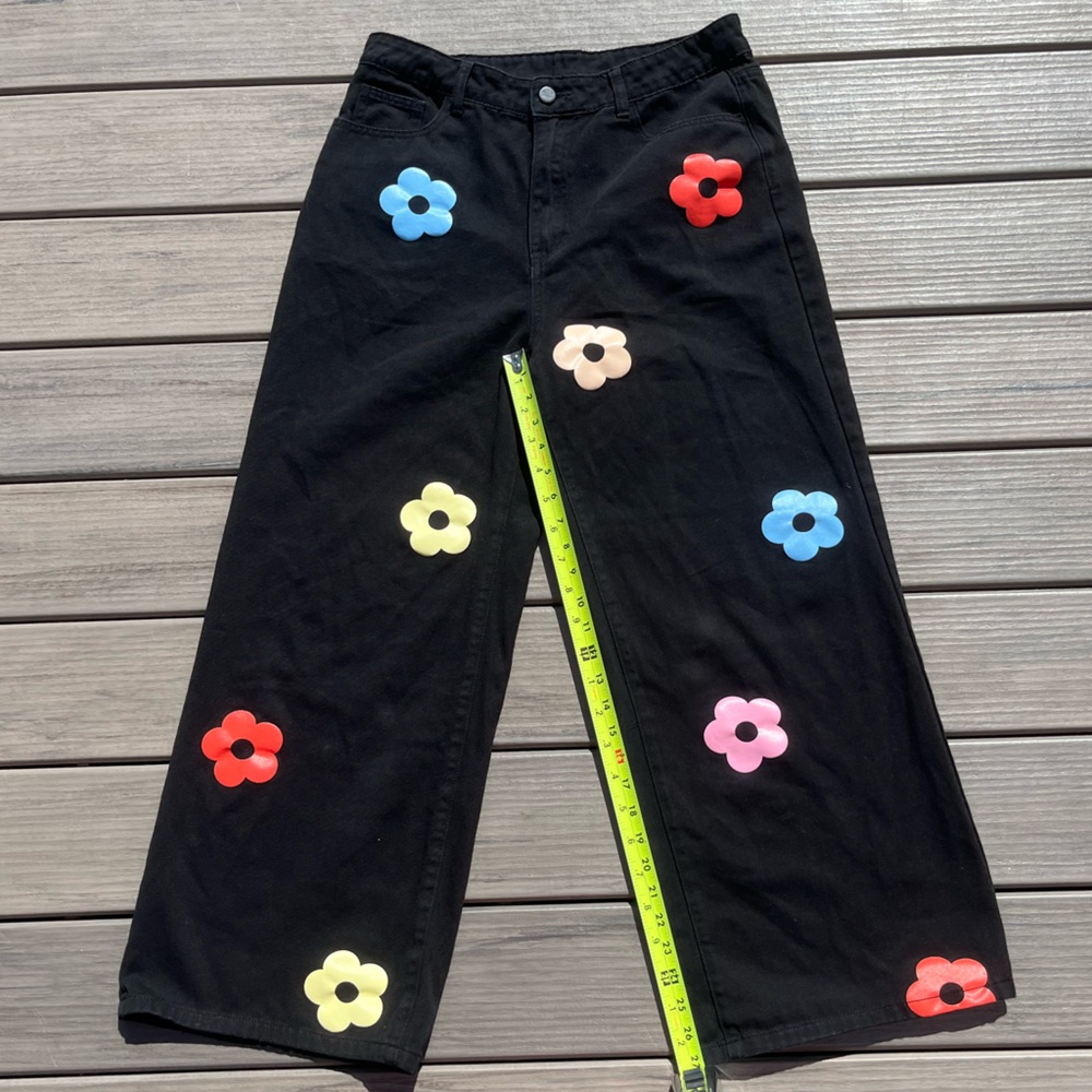 Cider; Black; Soft Wide Leg Cargo Pants; Colorful Flower Decals; Minor Wear; XL - Picture 3 of 8